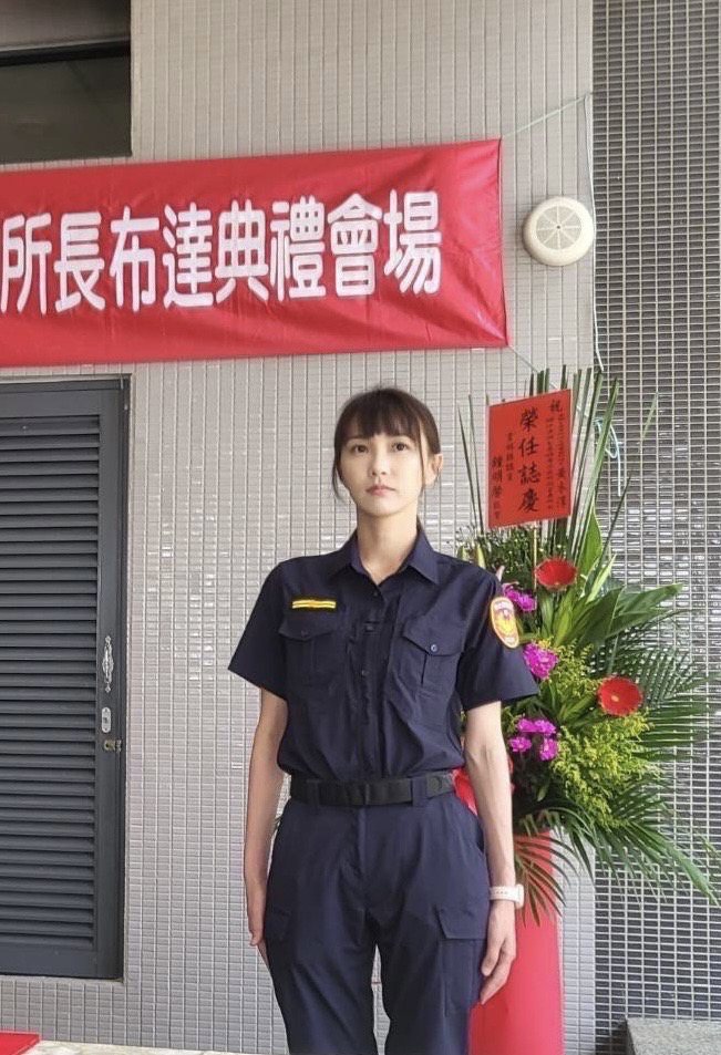 警花1.jpg