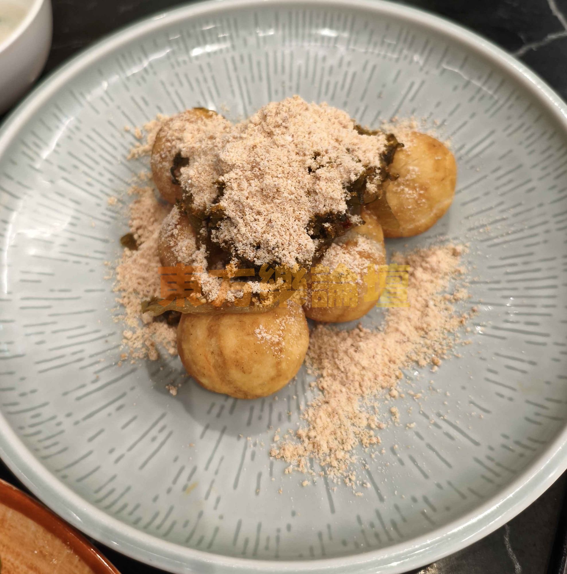 酸菜芝麻流沙湯圓